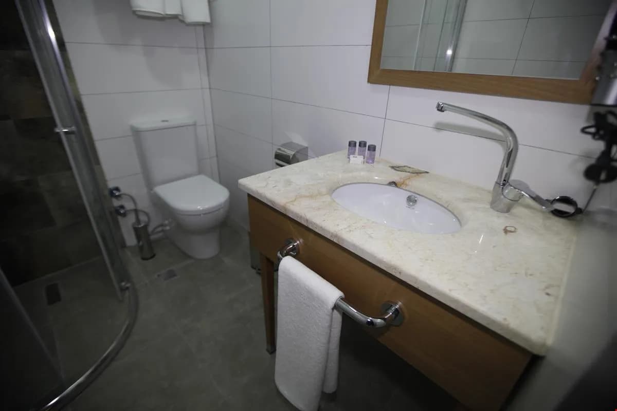 Çift Kişilik Standart Oda 4