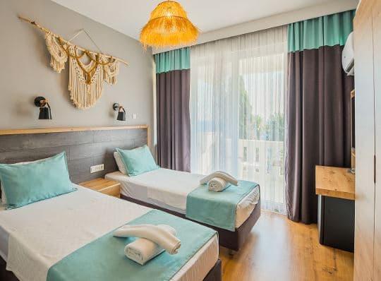 2 Ayrı Yataklı Deniz Manzaralı Oda 2