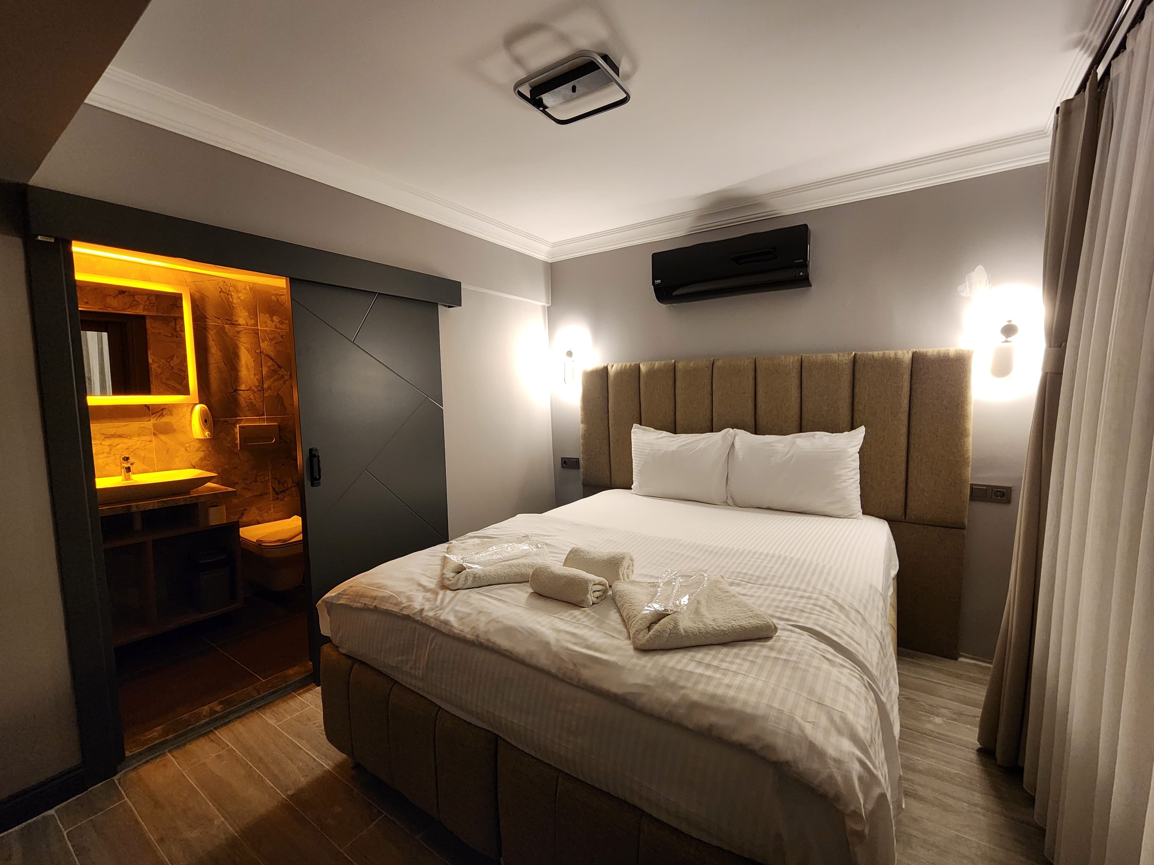 Superior C Room 1