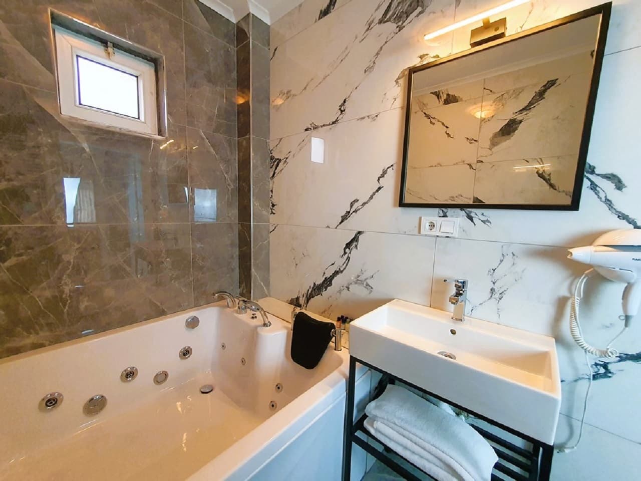 Family Garden Suit 3