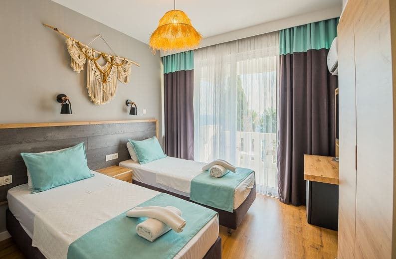 3 Kişilik Superior Oda 1