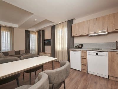 Roof Suite 2