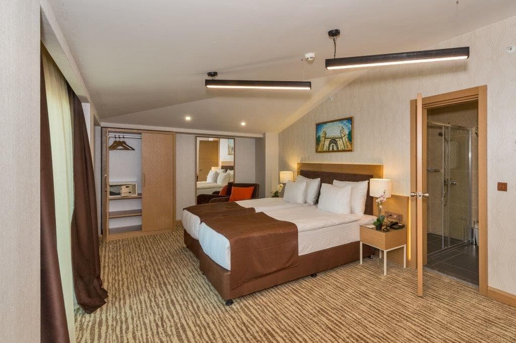 Double Room 1