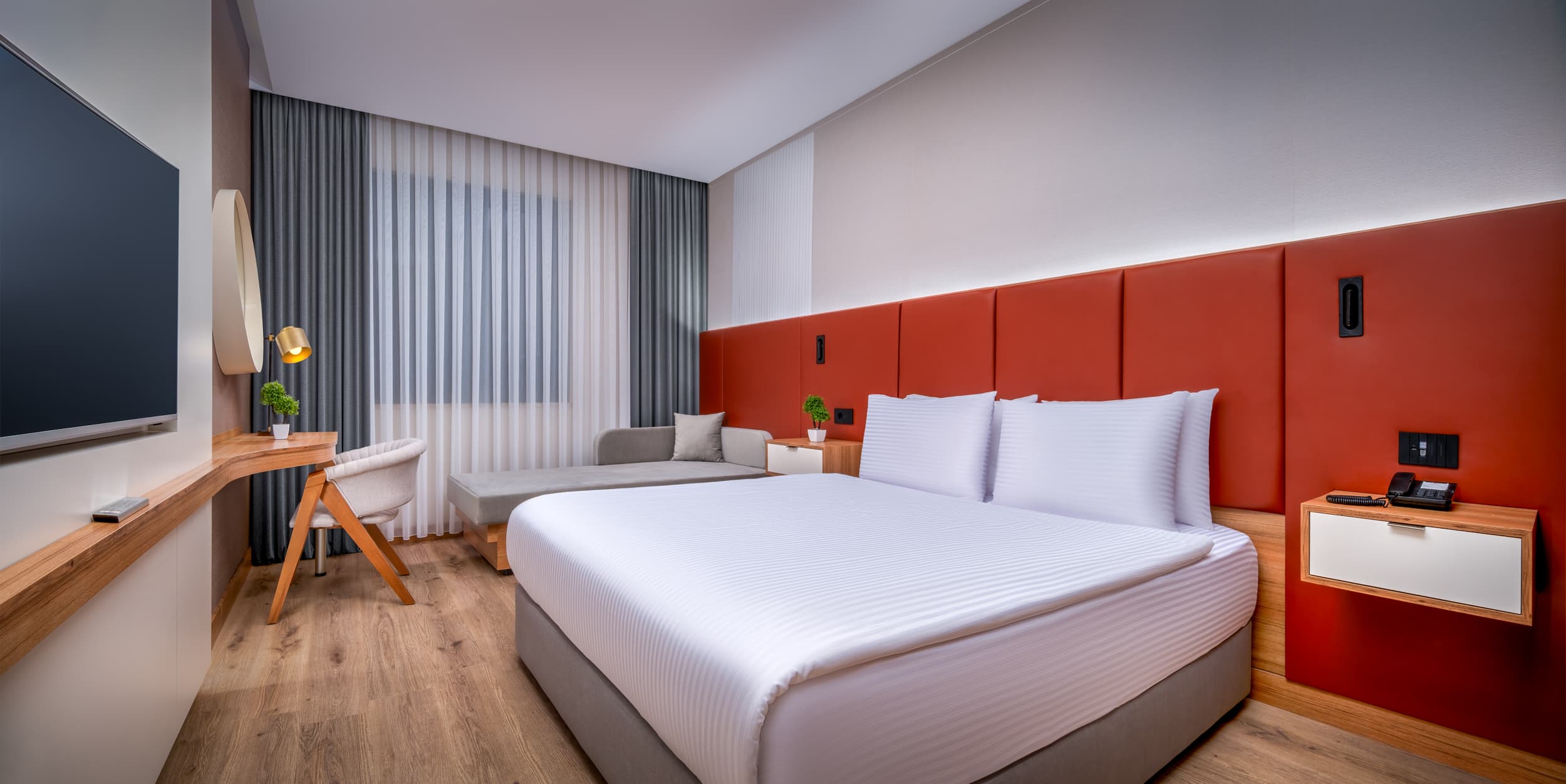 Superior Room	 1