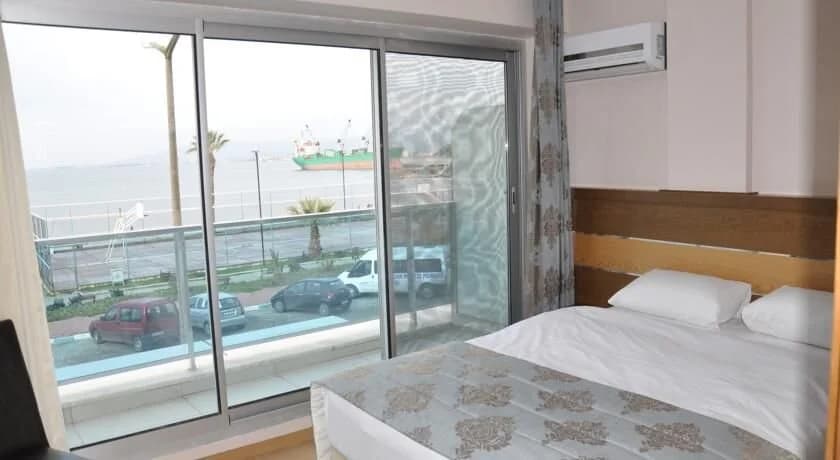 Deniz Manzaralı Tek Kişilik Oda 3