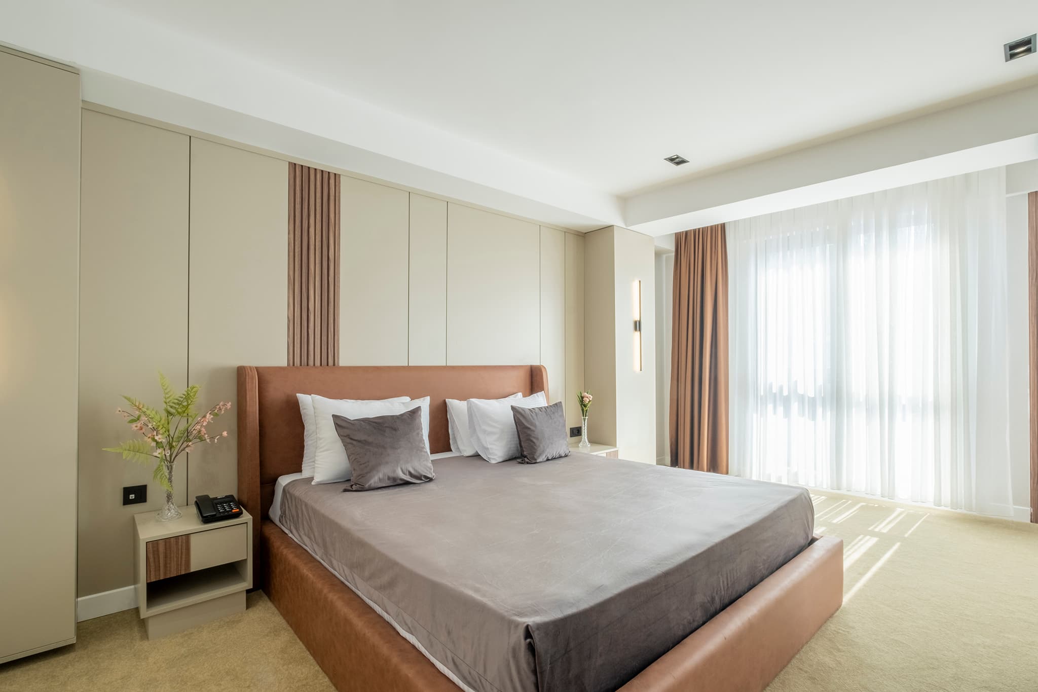 DELUXE SUPERIOR ROOM 4