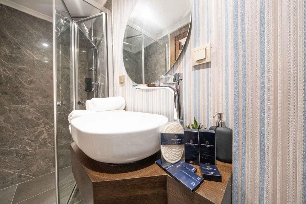 Standart İki Kişilik Oda 4