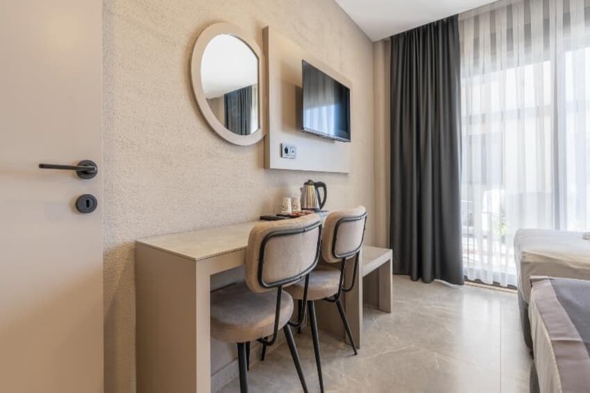 Balkonlu Famıly Room 4