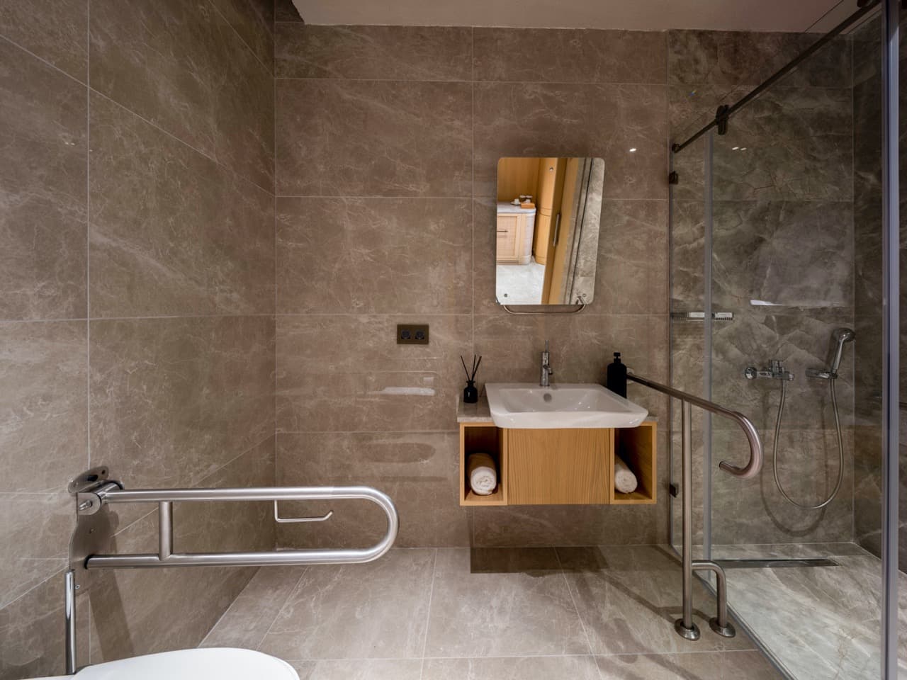 Engelsiz Konforlu Oda - Bahçe Manzaralı 2