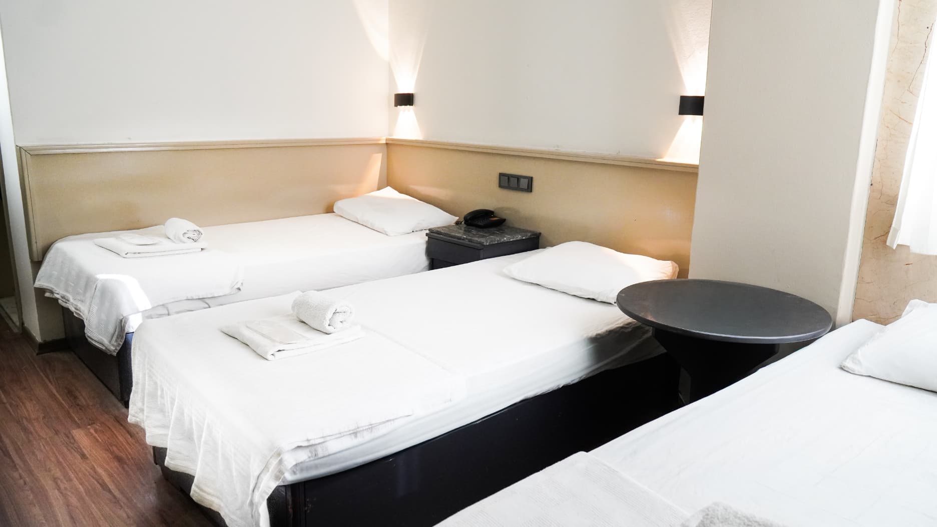 Standard Triple Room	 2