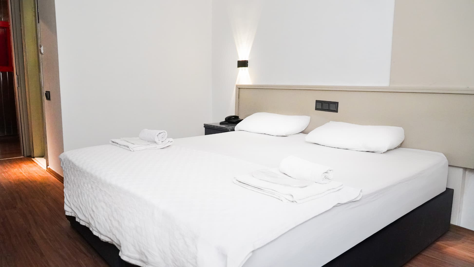 Standard Single Room	 3