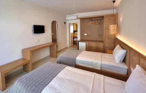 Superior Twin Veranda 2