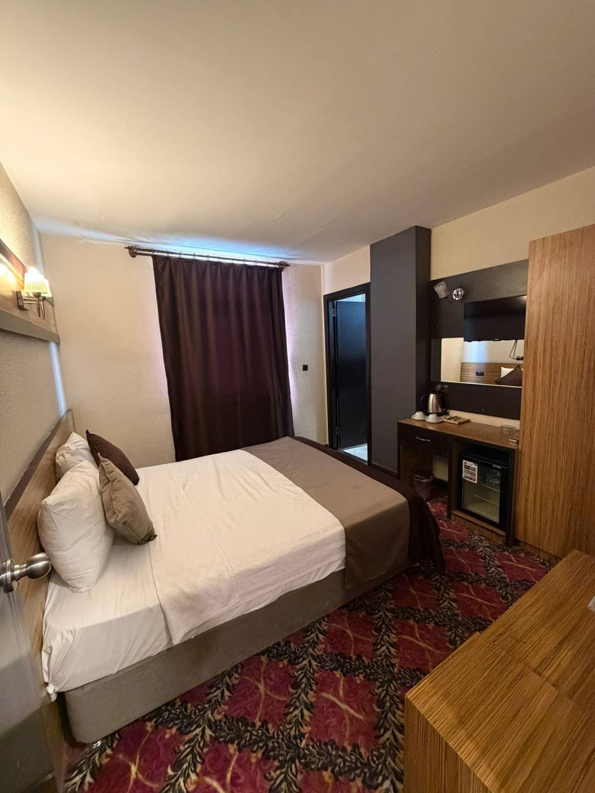 1 Çift Kişilik Yatak Standard 3