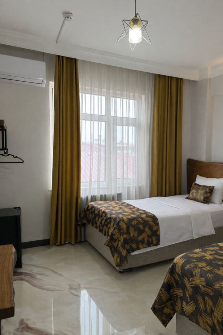 Standart İkiz Yataklı Oda 3