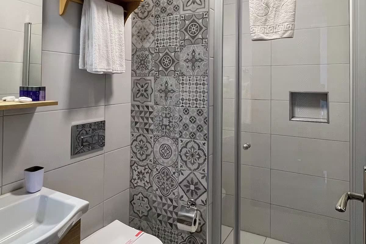 Queen, İki Tek Kişilik Yataklı 4