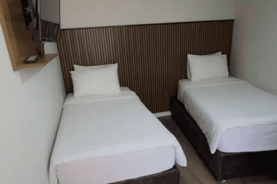 2 Ayrı Yataklı Oda 1