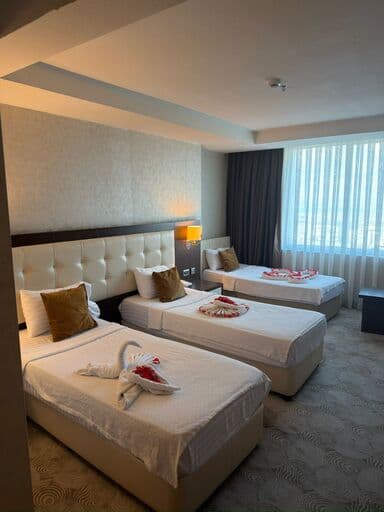 3 Ayrı Yataklı Oda 1