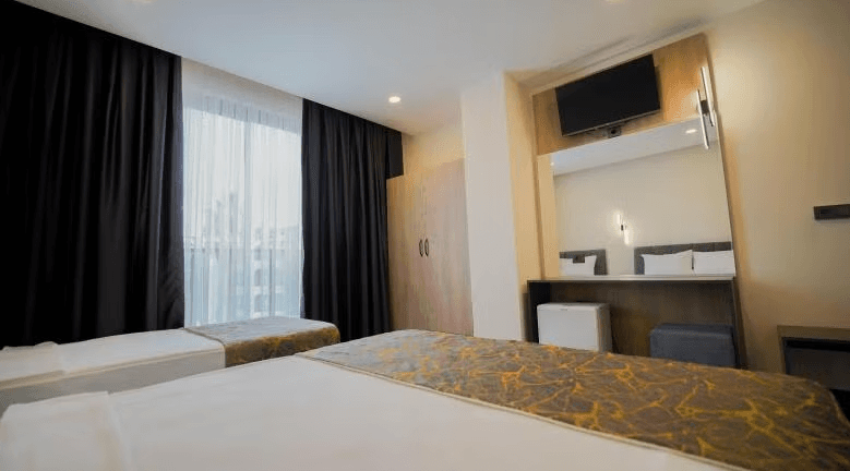 Çift Kişilik Bahçe Veya Sokak Manzaralı Oda 2