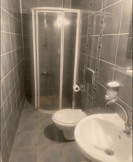 Üç Kişilik Deniz Manzaralı Oda 3