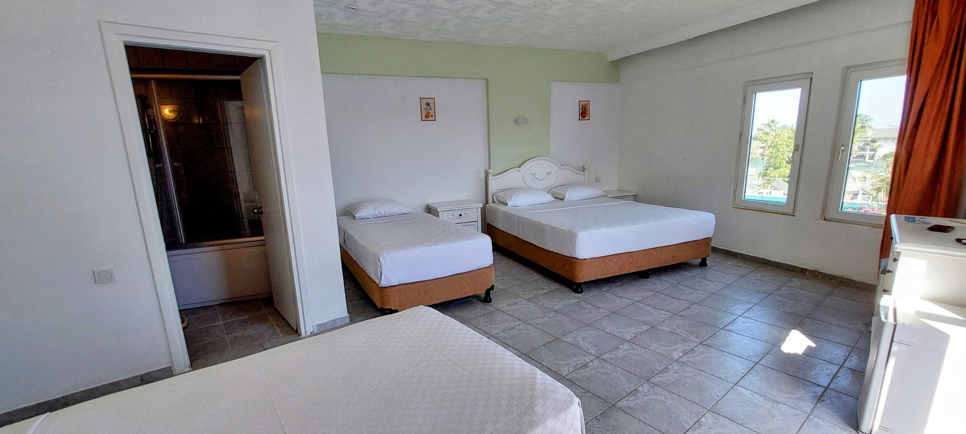 Corner Room 3