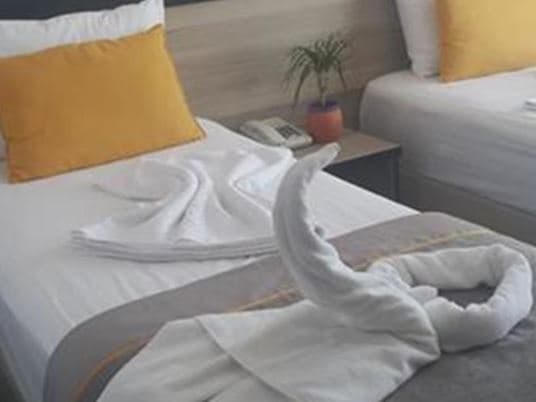 Aile Odası Deniz veya Havuz Manzaralı 2