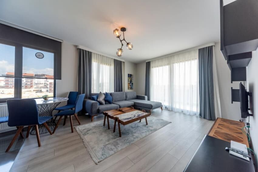 2+1 Executive Suite 3