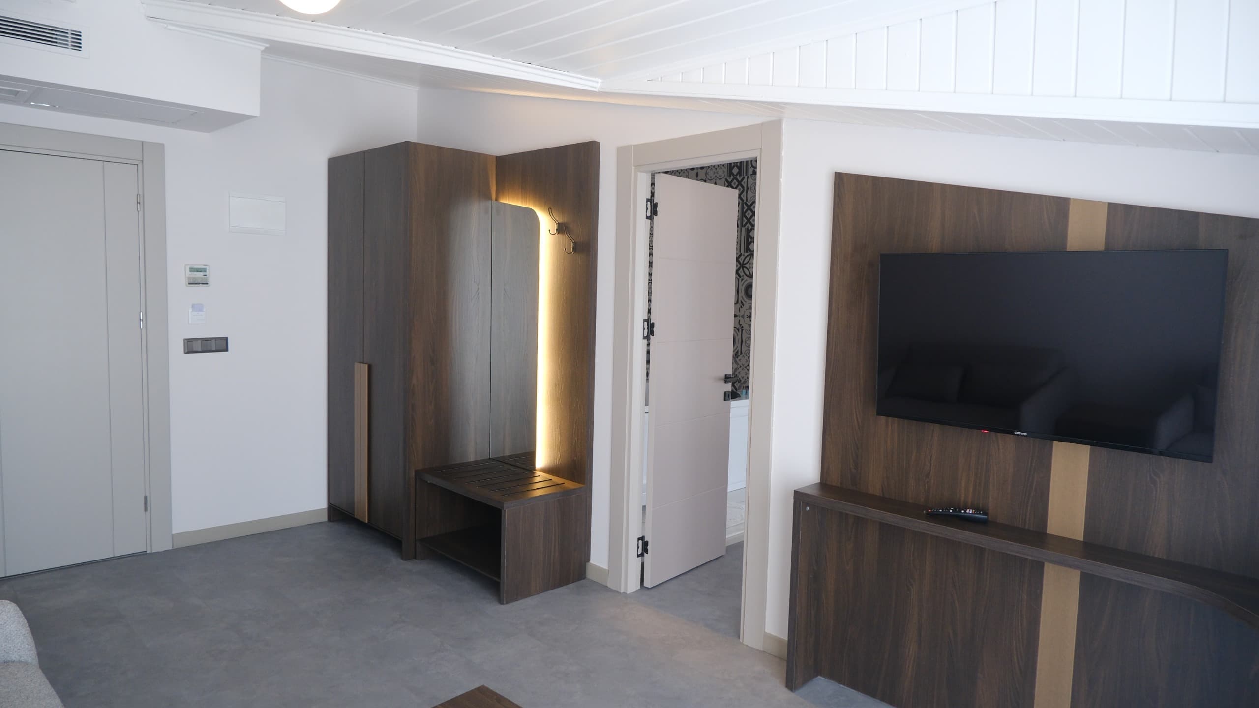 VIP Suite 1