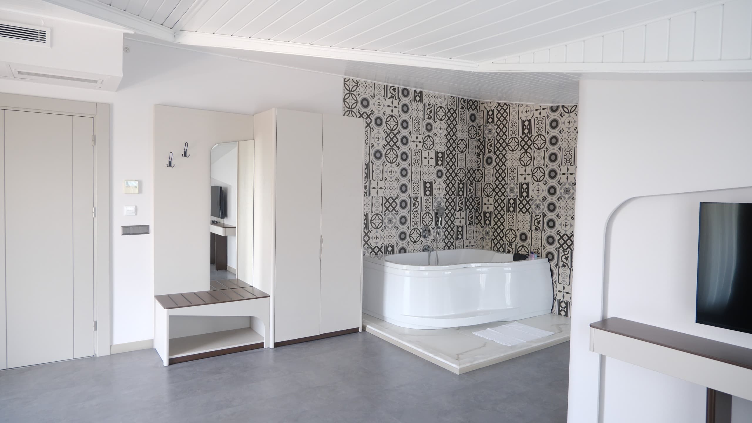 King Suite 1