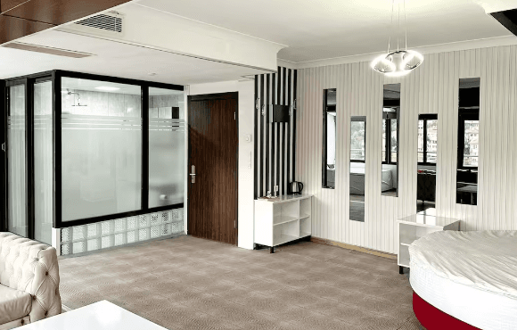 Luxury Suit 1