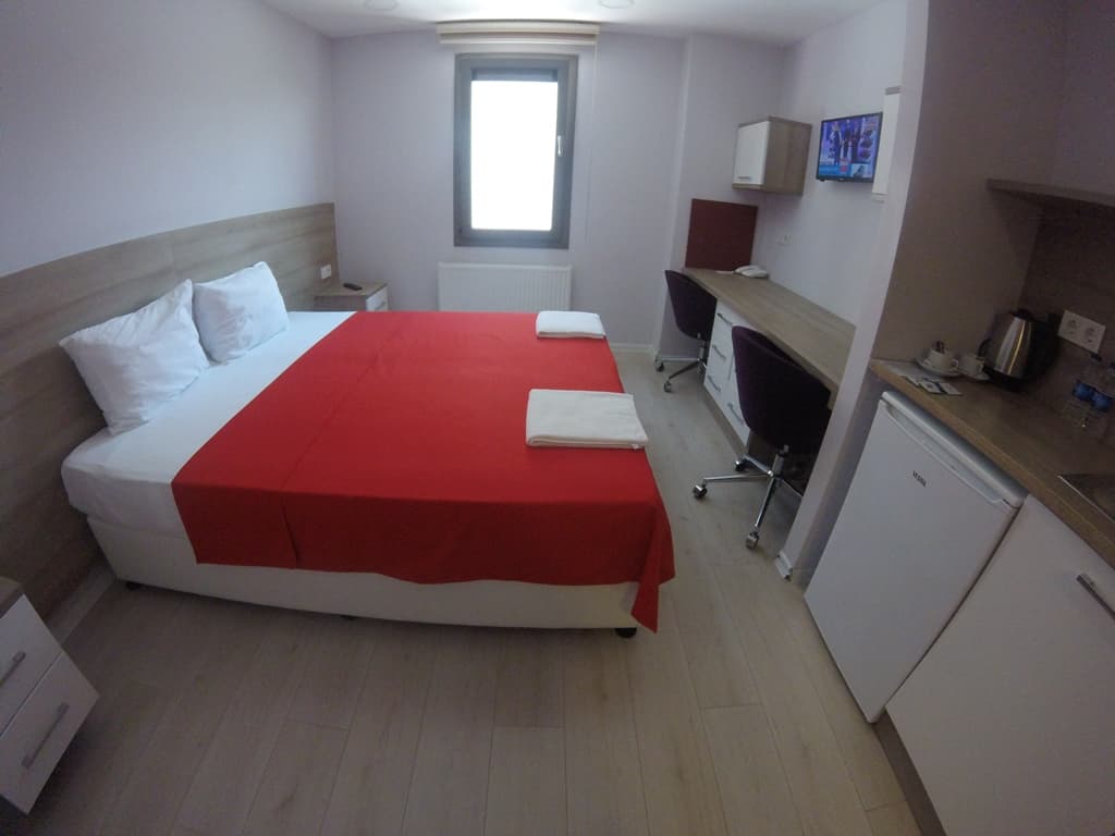 Suite 1