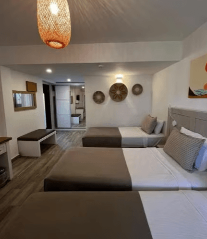 TRIPLE ROOM 1