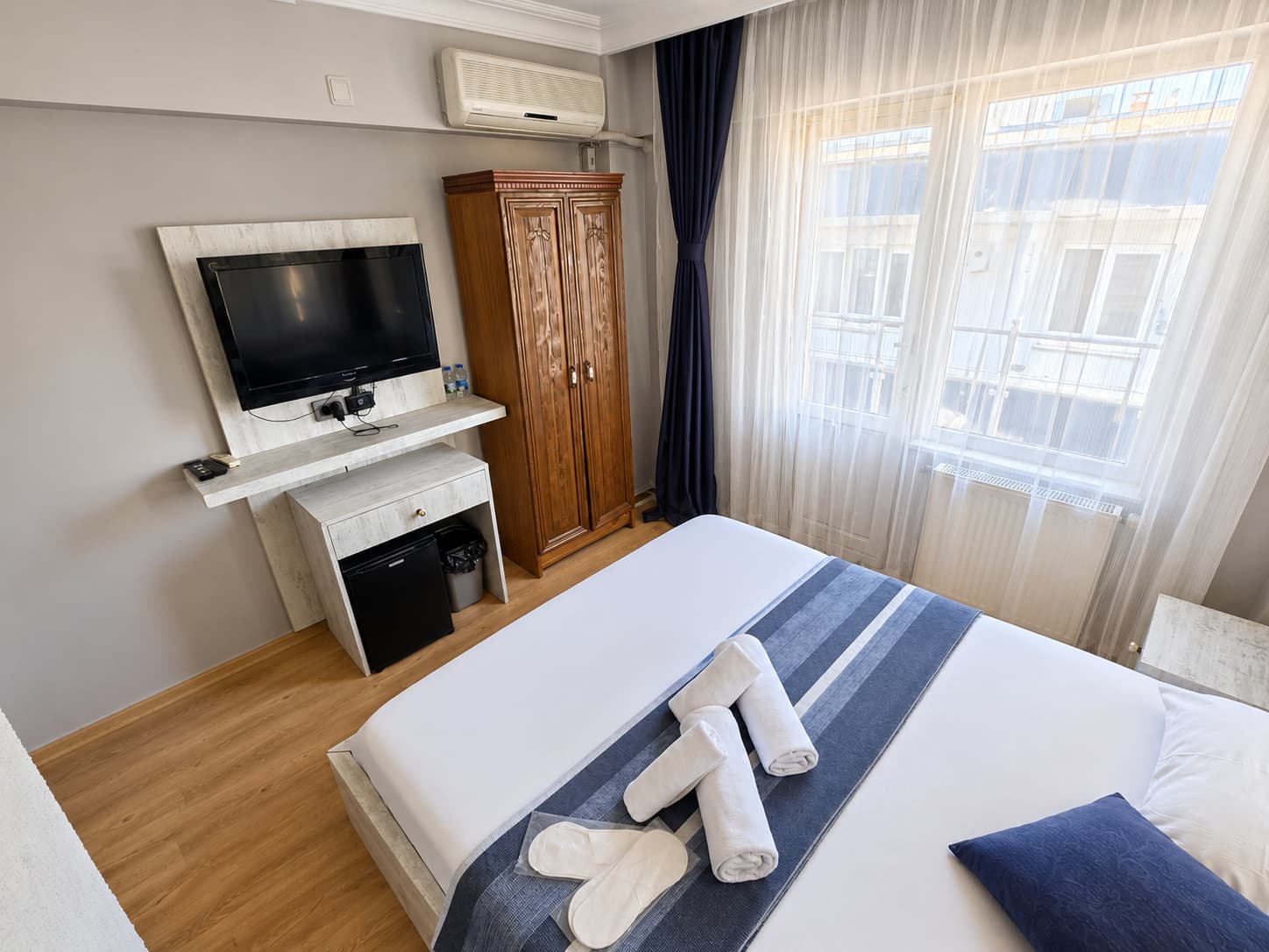 Deluxe Çift Kişilik Deniz ve Plaj Manzaralı 1