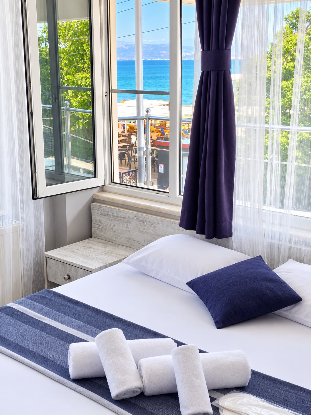 Deluxe Çift Kişilik Deniz ve Plaj Manzaralı 2