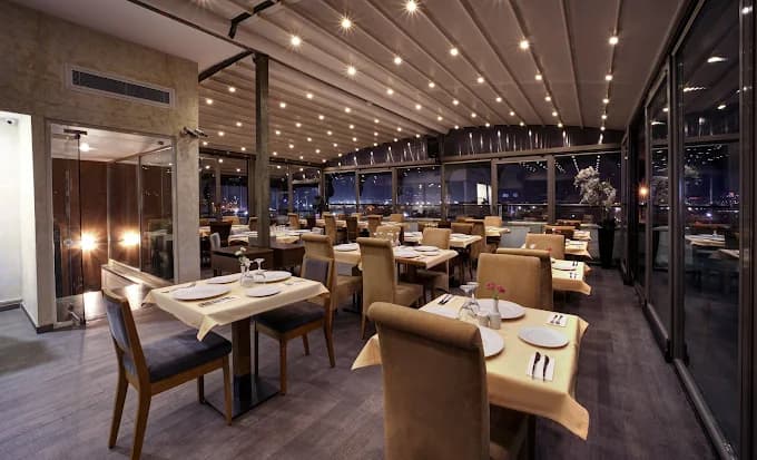 Stargate Hotel & Spa-4