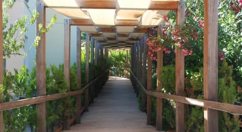 Dores Residence Hotel-13