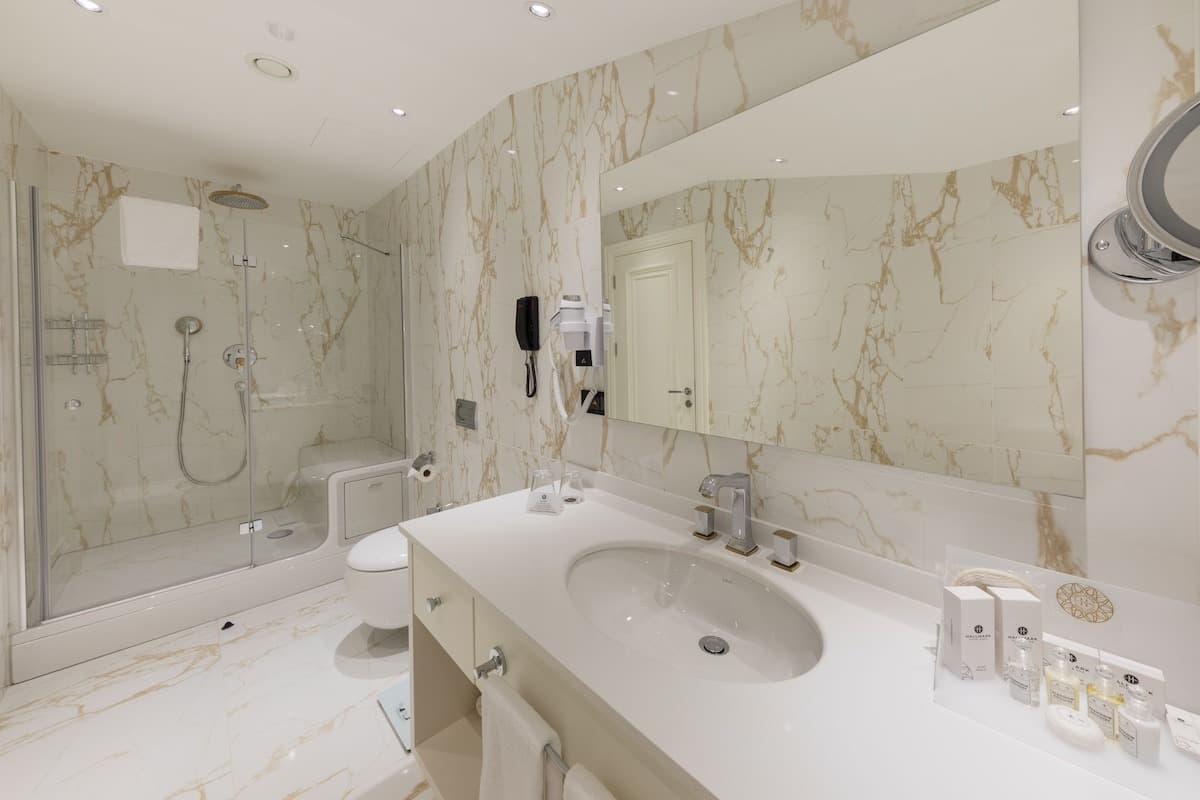 Hallmark Hotel & Spa Istanbul-20