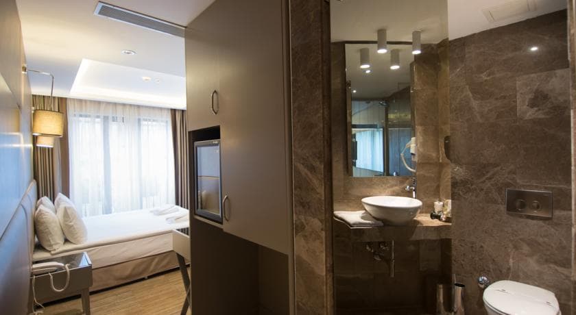 GK Regency Suites -29