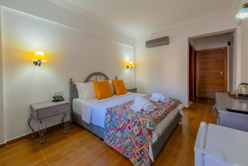 Mia Suites Hotel & Spa-16