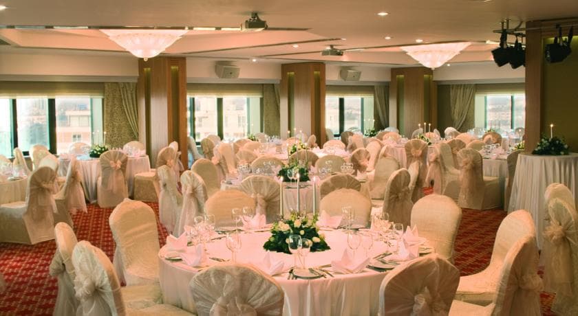 Mövenpick Hotel İzmir-57