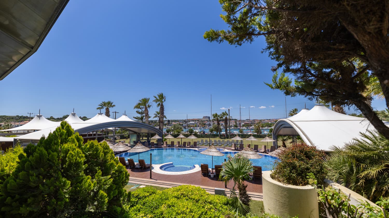 Sisus Marina Hotel-13