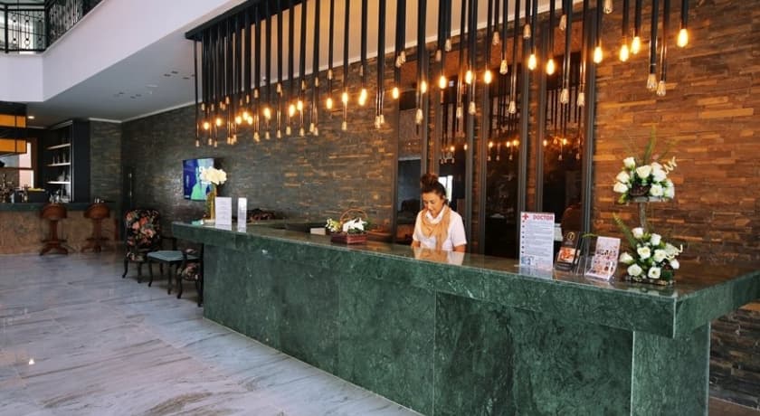 Sey Beach Hotel & Spa-14