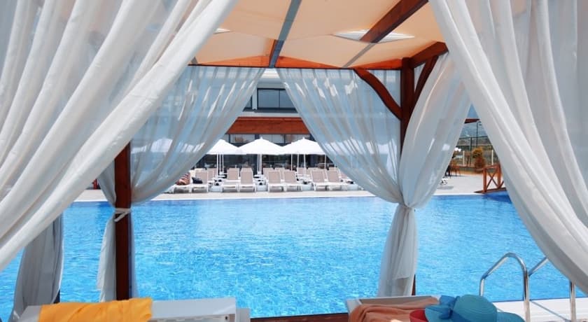 Sey Beach Hotel & Spa-4