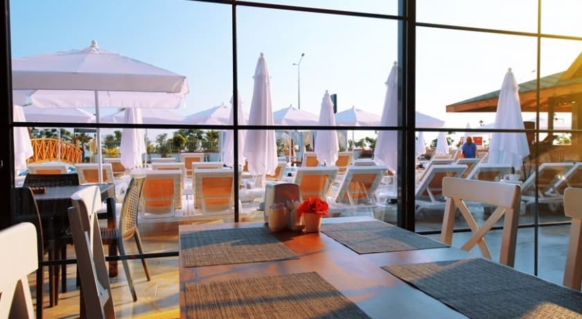 Sey Beach Hotel & Spa-37