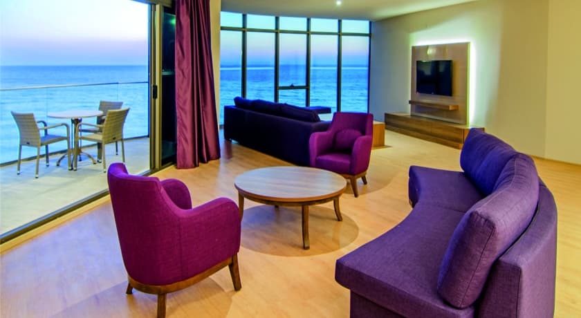 Ladies Beach Suit Hotel-49