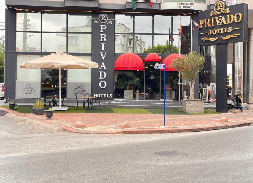 Privado Hotels-0