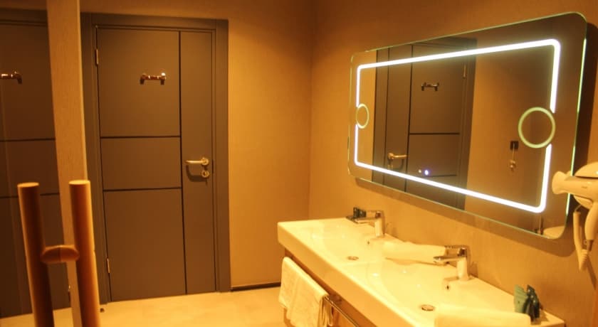 Ramada by Wyndham Tire-17