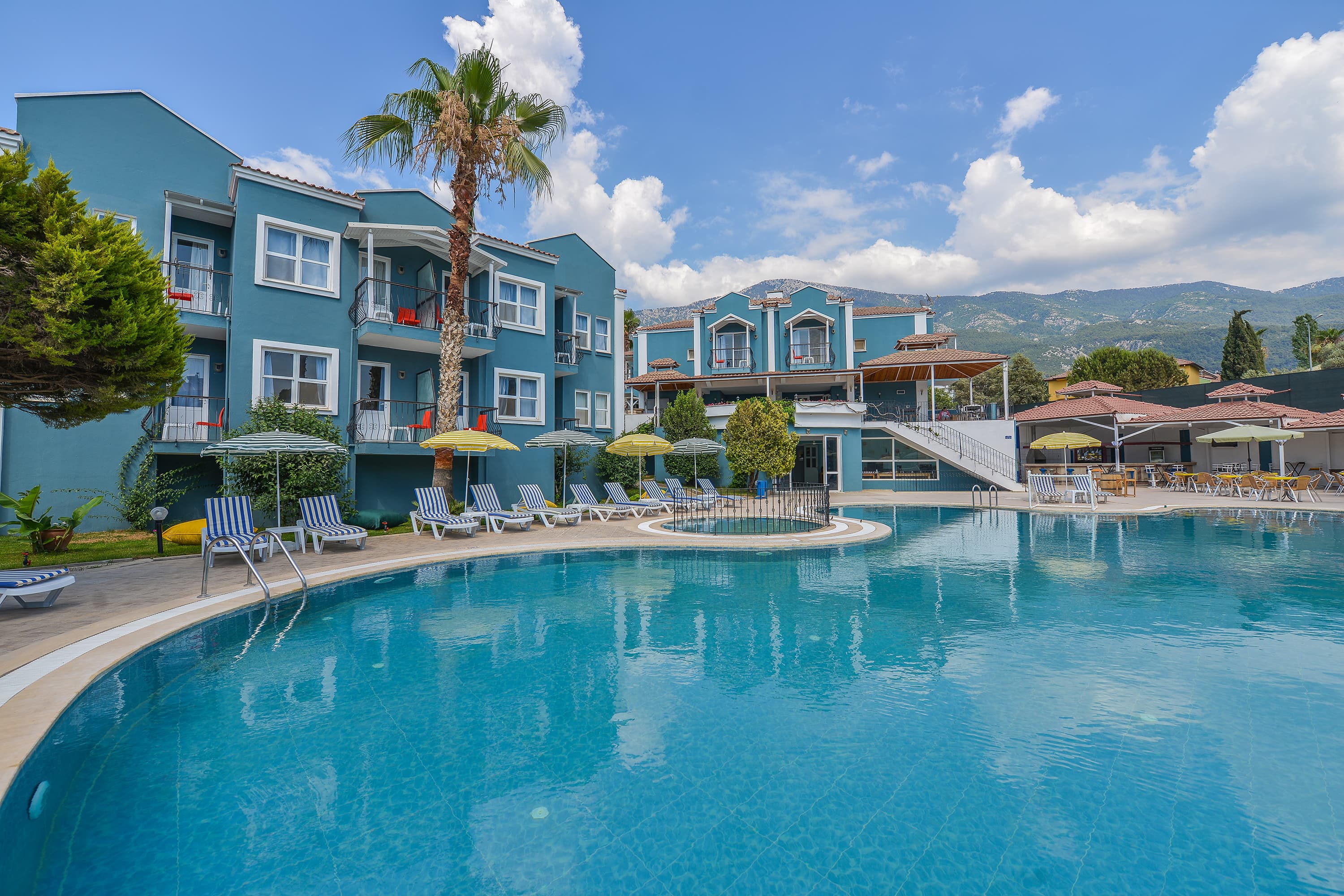 Blue Pearl Hotel & Villa-5