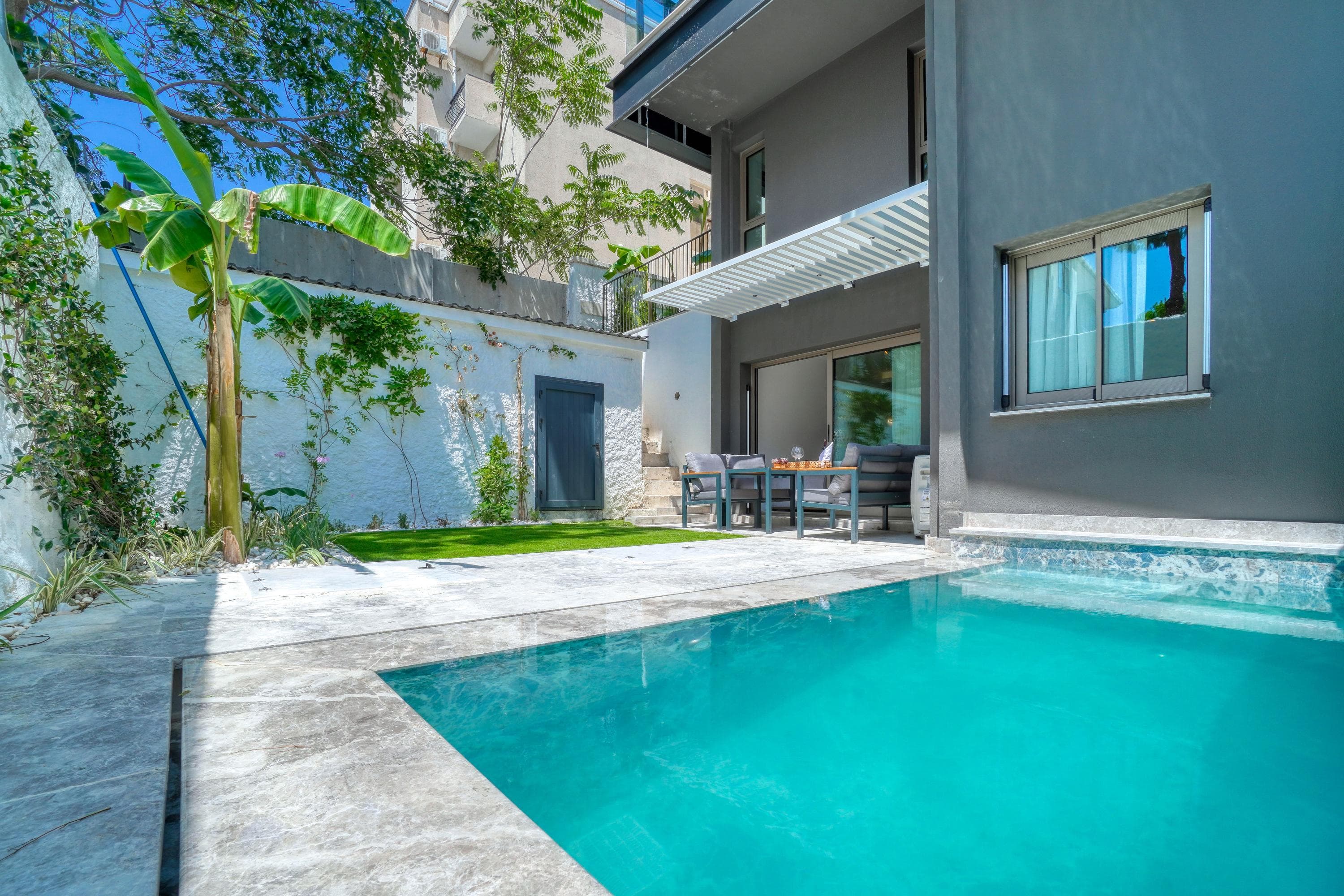 Ayayorgi Homes & Suites-100