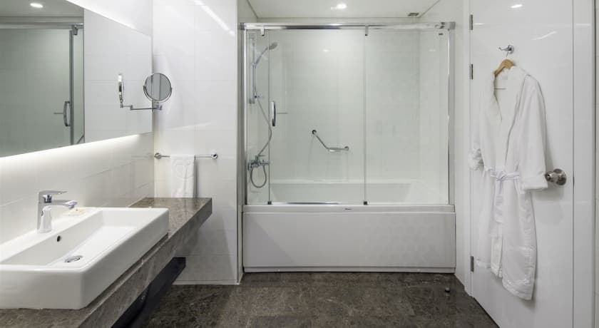 Ramada Hotel & Suites İzmir Kemalpaşa -14