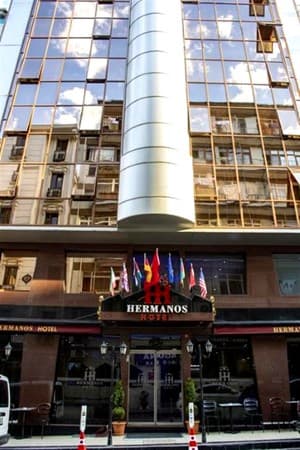 Hermanos Hotel-24
